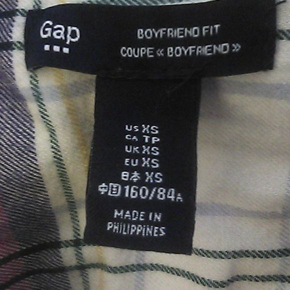 Are checkered Gap button up - Picture 2 of 2